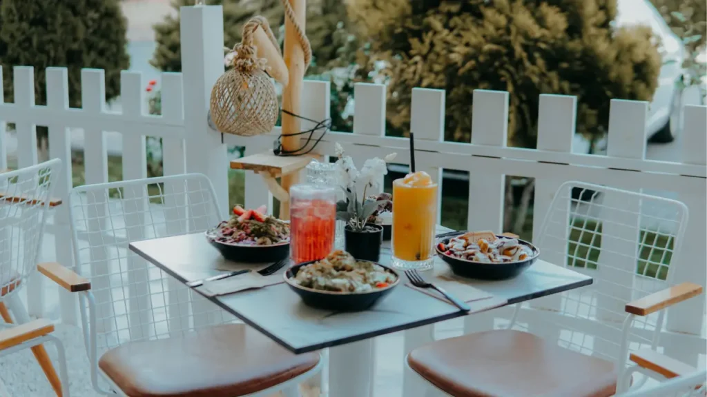 AI menu sehat kafe